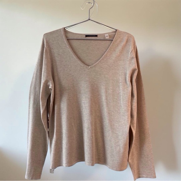 TAHARI Beige V-Neck Knit Top | Size XL – SoftMinimalist NWOT - Picture 4 of 10